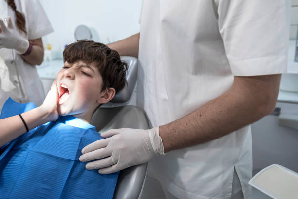 Best Emergency Dentist for Knocked-Out Tooth in Lla Lla, WA