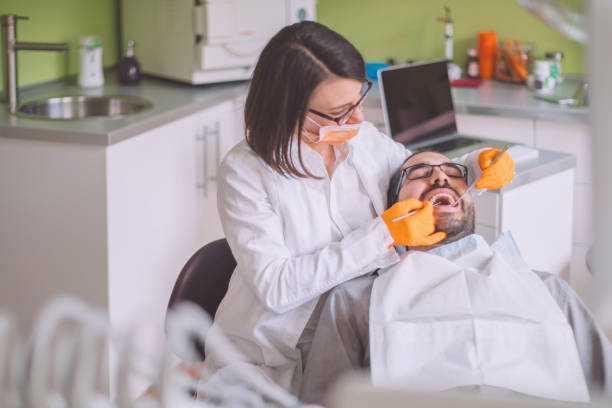 Best Broken or Cracked Tooth Emergency Dentist in Lla Lla, WA